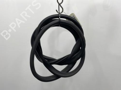 Used Rubber door seal DACIA SANDERO II 1.0 SCe 75 (B8JC, B8JD) (73 hp) 20388067