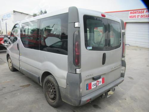 Right headlight OPEL VIVARO A Bus (X83) 1.9 DTI (F7, J7, A07) | BP20392046C29 