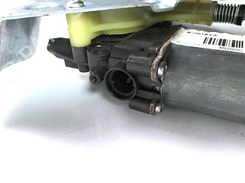 Used Front right window mechanism Front right window mechanism RENAULT KANGOO / GRAND KANGOO II (KW0/1_) 1.5 dCi 75 (KW07, KW10, KW04) (75 hp) 20427240 20427240