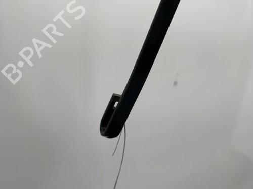 Used Rear windshield wiper arm Rear windshield wiper arm 20388579 20388579