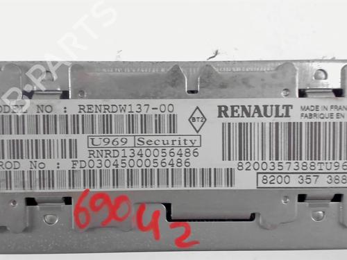 Used Radio Radio RENAULT MODUS / GRAND MODUS (F/JP0_) 1.5 dCi (FP0D, JP0D) (82 hp) 20451186 20451186