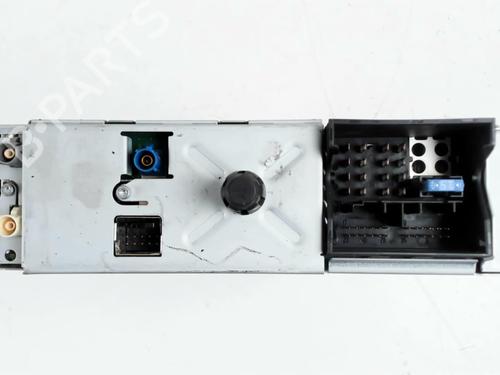 Used Radio Radio PEUGEOT 5008 (0U_, 0E_) 1.6 HDi (110 hp) 32396801 32396801