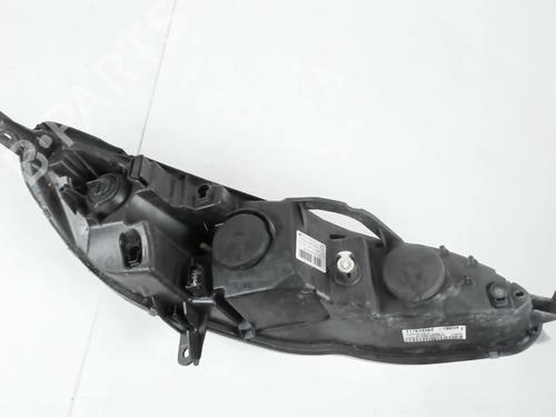 Left headlight PEUGEOT 407 SW (6E_, 6D_) 2.0 HDi 135 | BP31074681C28 