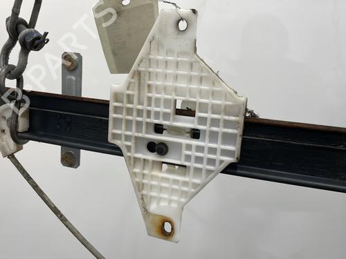 Front right window mechanism HYUNDAI TERRACAN (HP) 2.9 CRDi 4WD | BP24938114C23 