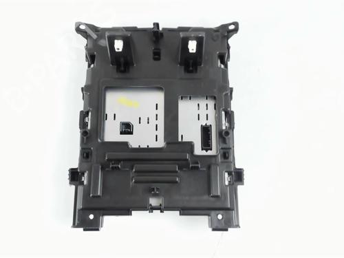 display-monitor-renault-megane-iv-hatchback-b9amn_-2015-24116319 main image