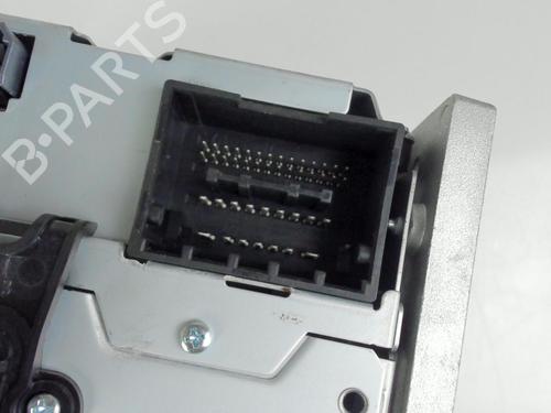 Used Radio Radio OPEL CORSA E (X15) 1.4 (08, 68) (90 hp) 20402254 20402254