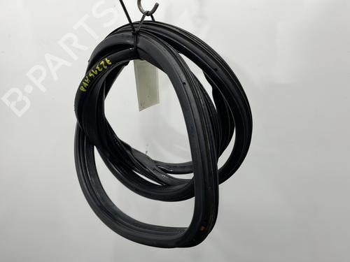 Rubber door seal OPEL COMBO Box Body/MPV 1.3 CDTI 16V | BP21075506C142 