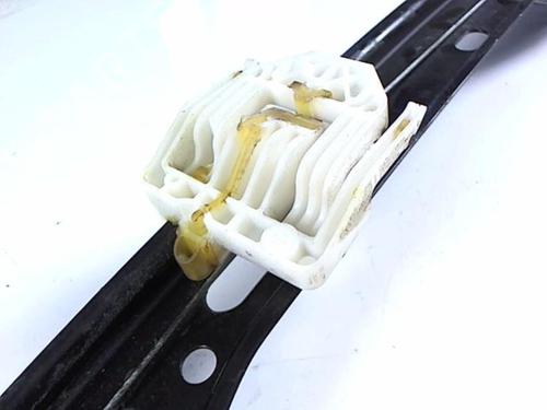 Used Front right window mechanism Front right window mechanism BMW 3 (E90) 330 d (231 hp) 20473040 20473040