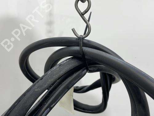 rubber-door-seal-toyota-prius-plus-_w4_-2011-32373717 main image