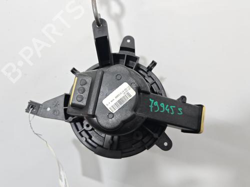 Used Heater blower motor Heater blower motor FIAT 500L (351_, 352_) 1.3 D Multijet (199LXY1A, 199LXY11) (84 hp) 39710430 39710430