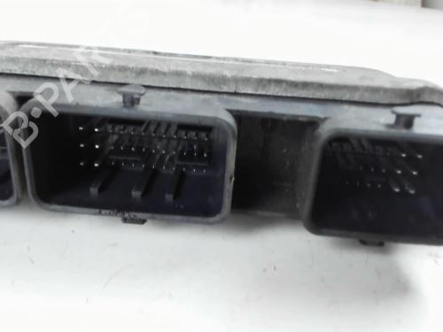engine-control-unit-ecu-renault-clio-iii-br01-cr01-2005-2006-2007-2008-2009-2010-2011-2012-2013-2014-31053315 main image