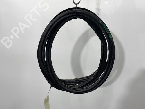 Gummiliste TOYOTA YARIS (_P13_) 1.5 Hybrid (NHP130_, NHP130) (101 hp) 30755901