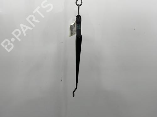Used Front windshield wiper arm TOYOTA YARIS VERSO (_P2_) 1.4 D-4D (NLP20_, NLP22_) (75 hp) 20654515