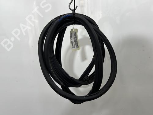 Used Rubber door seal Rubber door seal OPEL CORSA B (S93) [1993-2009] 33635706 33635706