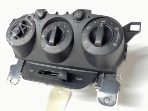 Used Climate control Climate control MAZDA 2 (DE_, DH_) 1.3 (DE3FS) (75 hp) 20452088 20452088