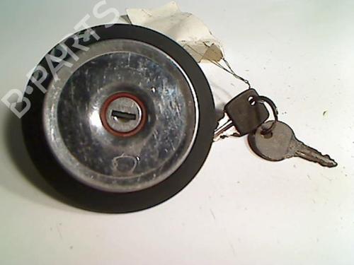 Używane Korek wlewu paliwa PEUGEOT 104 Coupe 1.1 (50 hp) 21230383