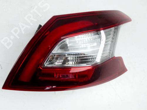 Used Right taillight Right taillight 37037549 37037549