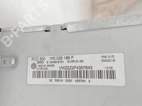 Used Radio VW PASSAT B6 Variant (3C5) 2.0 TDI 16V (140 hp) 21238073