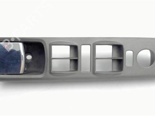 Used Front left interior door handle LANCIA MUSA (350_) 1.9 D Multijet (350.AXC1A) (101 hp) 20469263