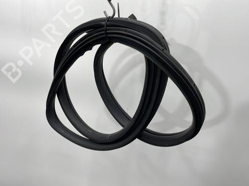 Rubber door seal JEEP CHEROKEE (KJ) 2.8 CRD 4x4 | BP28677228C142 
