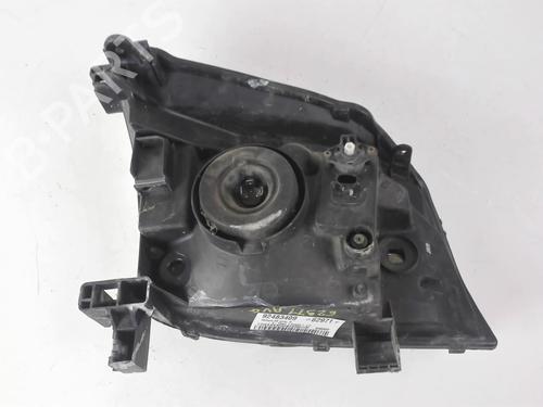 Used Left headlight NISSAN X-TRAIL I (T30) 2.2 Di 4x4 (114 hp) 20440406