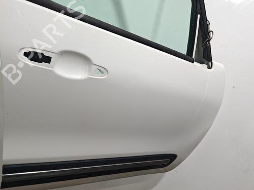 right-front-door-fiat-500l-351_-352_-2012-39710409 main image