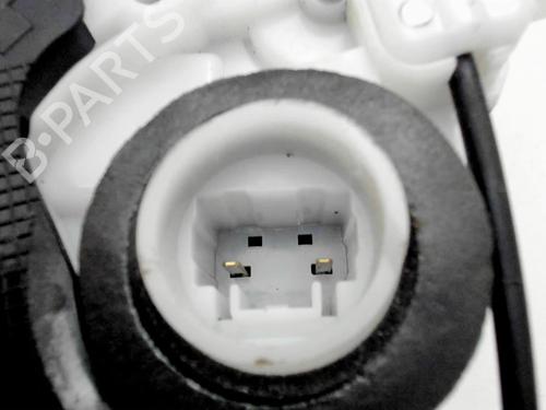 Rear right lock TOYOTA YARIS (_P13_) 1.5 Hybrid (NHP130_, NHP130) | BP25444997C99 