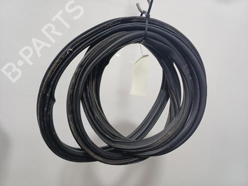 rubber-door-seal-opel-astra-j-p10-2009-2010-2011-2012-2013-2014-2015-2016-37728234 main image