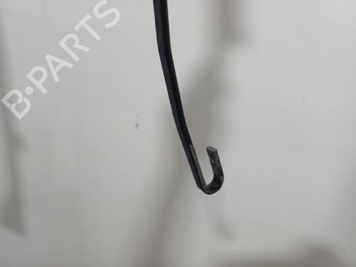Used Front windshield wiper arm Front windshield wiper arm 37252131 37252131