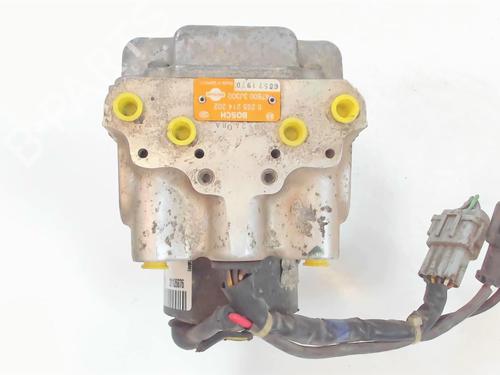 Used ABS pump NISSAN PRIMERA (P11) 2.0 TD (90 hp) 21233548