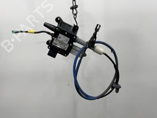 Elektrisk parkeringsbrems PEUGEOT 5008 (0U_, 0E_) 1.6 HDi (110 hp) 24570468