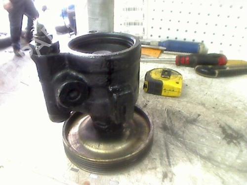 Used Steering pump RENAULT 19 I (B/C53_) 1.9 D (B/C534, B/C53J) (64 hp) 21234331