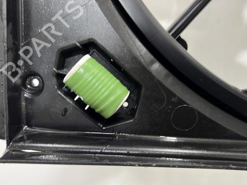 Used Radiator fan Radiator fan RENAULT KADJAR (HA_, HL_) 1.2 TCe 130 (HLMR) (130 hp) 33559841 33559841