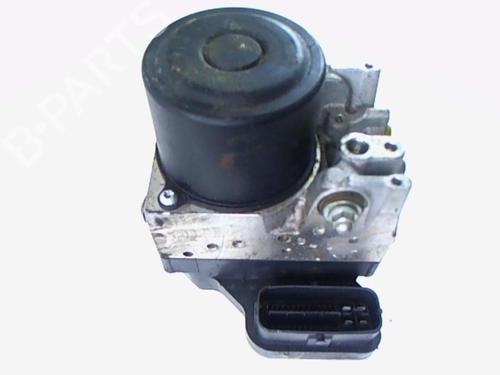 Used ABS pump ABS pump TOYOTA RAV 4 II (_A2_) 2.0 D 4WD (CLA20_, CLA21_, CLA20R, CLA21R) (116 hp) 20448952 20448952