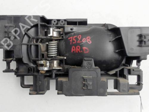 Højre bagtil invendig håndtag CITROËN C4 CACTUS 1.6 BlueHDi 100 | BP23840916I16 