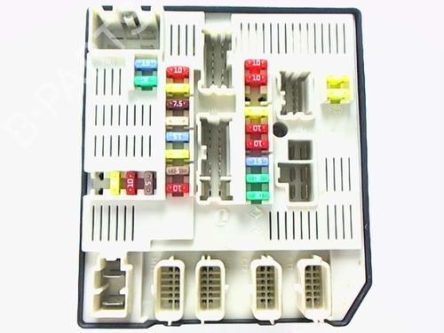 Used Fuse box Fuse box RENAULT MEGANE III Coupe (DZ0/1_) 1.5 dCi (DZ09, DZ0D, DZ1F, DZ1G, DZ14, DZ29) (110 hp) 21235108 21235108
