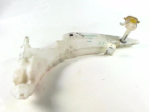 Windscreen washer tank FORD FOCUS I Turnier (DNW) 1.8 TDCi | BP20454887C113 