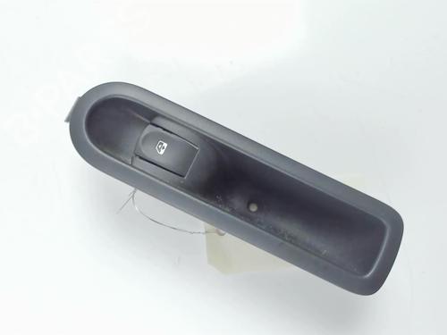 Used Right rear window switch Right rear window switch RENAULT MODUS / GRAND MODUS (F/JP0_) 1.5 dCi (FP0F, JP0F) (86 hp) 20396187 20396187