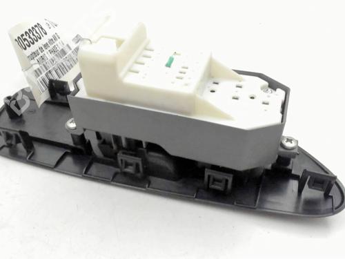 Left front window switch TOYOTA AURIS (_E15_) 1.4 D-4D (NDE150_, NDE150R) | BP38675165I27 - Image 4