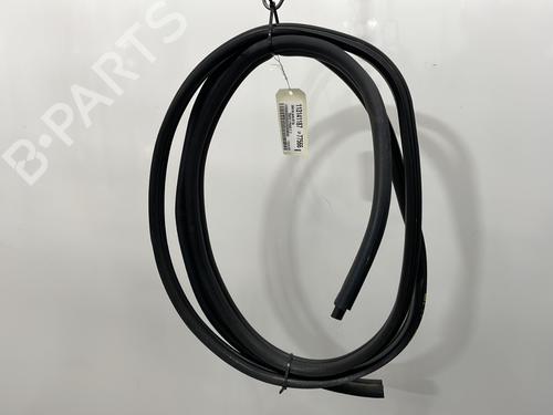 Used Rubber door seal RENAULT TRAFIC II Bus (JL) 2.0 dCi 90 (JL00, JL01, JL0H, JL0M, JL0P, JL0S) (90 hp) 29491171