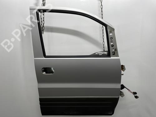 Used Right front door HYUNDAI H-1 / STAREX Bus (A1) 2.5 TCi (101 hp) 22599918