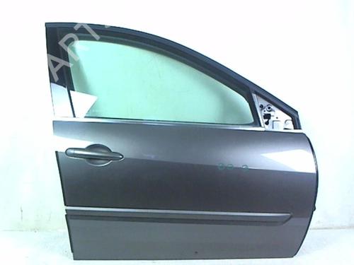 Used Right front door Right front door 22102165 22102165