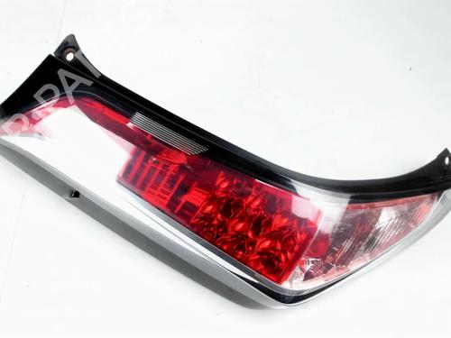 Venstre baglygte TOYOTA AYGO (_B4_) 1.0 (KGB40) (69 hp) 30547845