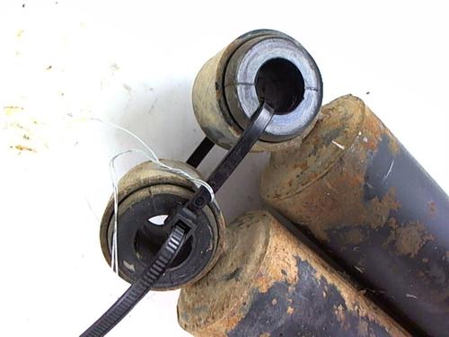 Used Right rear shock absorber MITSUBISHI L200 / TRITON (KA_T, KB_T) 2.5 DI-D 4WD (KB4T) (136 hp) 20399628