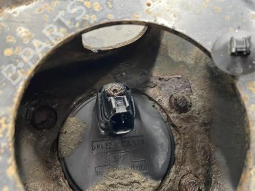 Used Right rear steering knuckle Right rear steering knuckle JAGUAR X-TYPE I (X400) 2.2 D (155 hp) 21208007 21208007