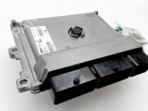 Engine control unit (ECU) DACIA SANDERO II TCe 90 (B8M1, B8MA, B8AC) | BP28498713M57 - Image 2