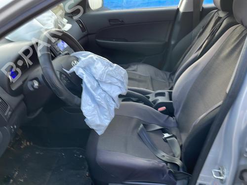 Seat buckle HYUNDAI i30 (FD) 1.6 CRDi | BP21241034I32  - Image 9