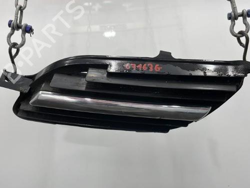 Used Grille NISSAN ALMERA TINO (V10) 2.2 dCi (115 hp) 20395996