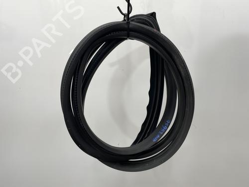 Used Rubber door seal FORD FIESTA VI (CB1, CCN) 1.6 TDCi (95 hp) 26181766