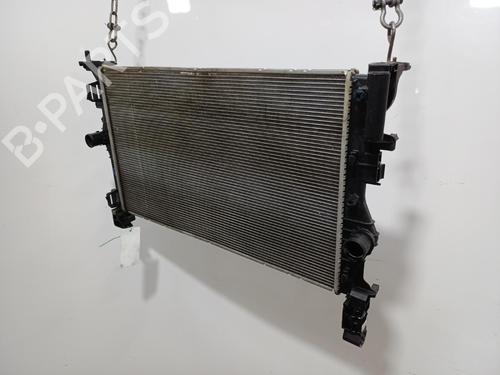 Used Water radiator Water radiator 37589813 37589813